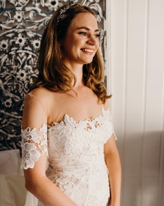 bridal seamstress